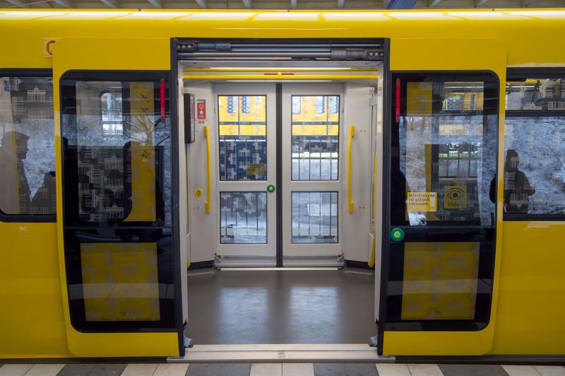 Foto: Weihnachtszug der BVG