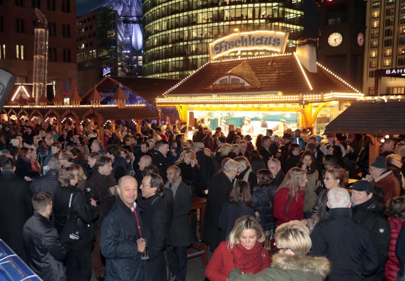 Foto: Weihnachtsmarkt der Winterwelt am Potsdamer Platz