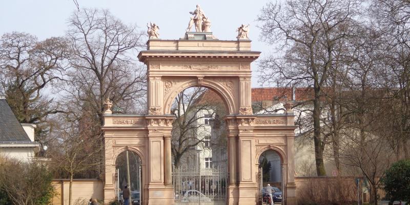 Picture: Bike tour through Berlin-Pankow