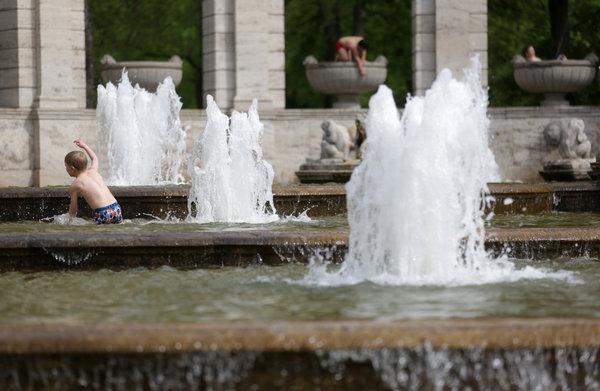 Foto: Märchenbrunnen im Volkspark Friedrichshain