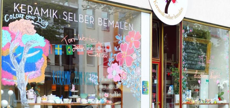 Foto: Keramik bemalen bei Colour Your Day